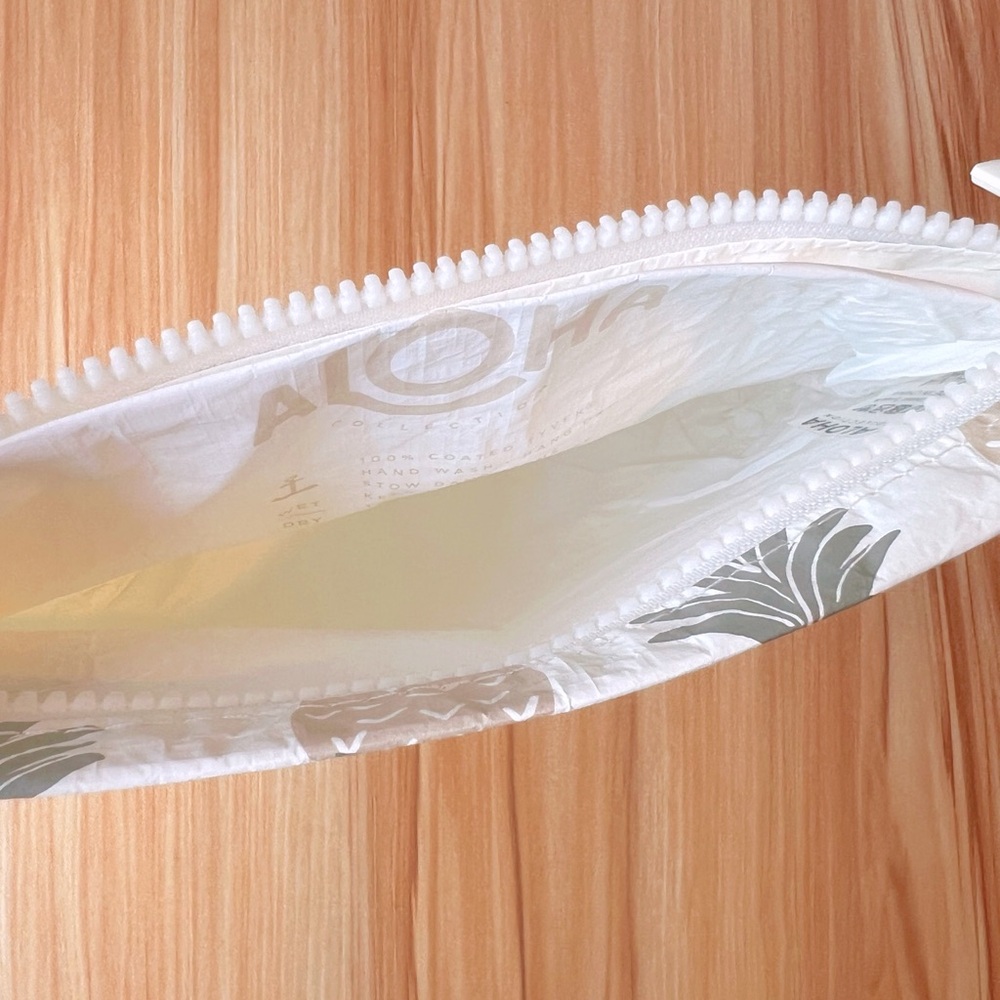 Aloha Collection Pineapple Small Pouch - image 3